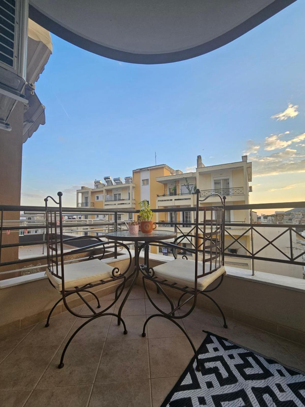 Apartamento La Vie Est Belle Kavala Exterior foto